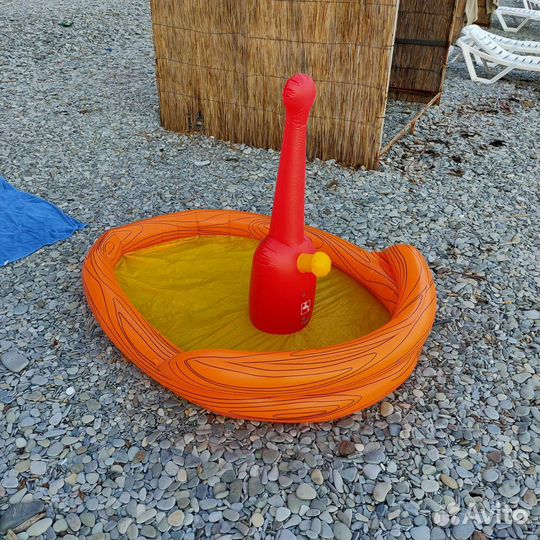 Детский надувной бассейн