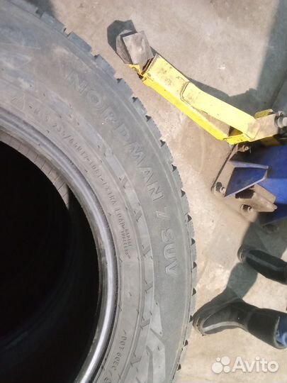Nordman 7 235/65 R17 и 235/65 R17