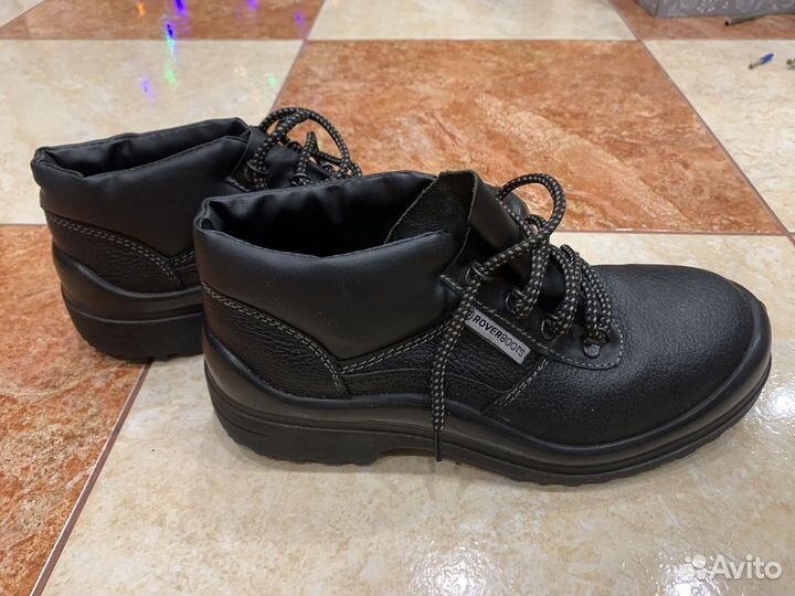 Ботинки рабочие новые 41 размер