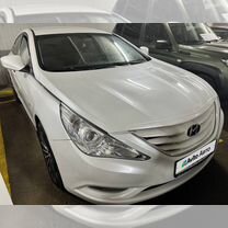 Hyundai Sonata 2.0 MT, 2010, 244 000 км, с пробегом, цена 1 050 000 руб.