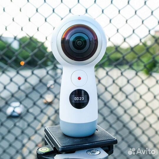 Экшн Камера Samsung Gear 360 New