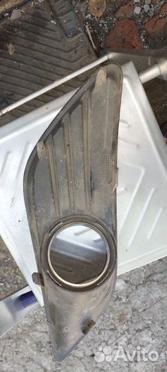 Накладка на передний бампер ford focus