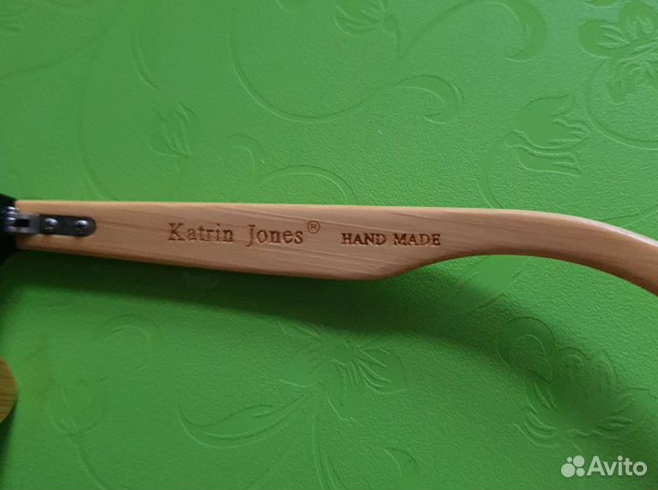 Солнцезащитные очки