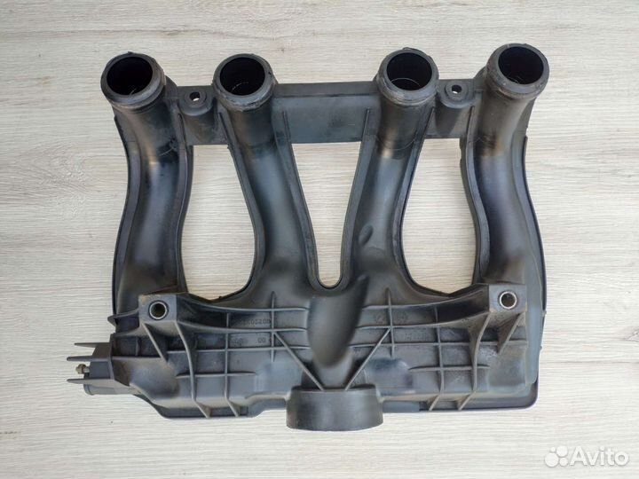 Коллектор впускной Peugeot Citroen 1,9d