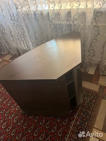 Тумба под телевизор
