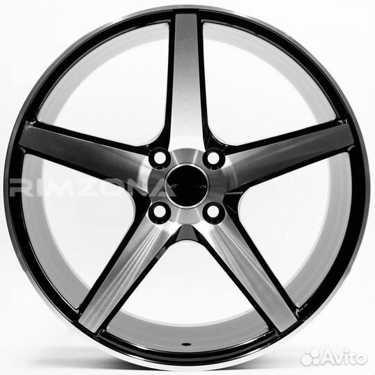 Литой диск в стиле vossen R17 5x100