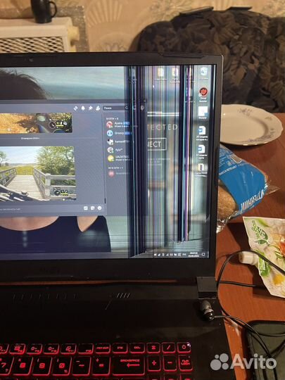 Матрица(битая).На MSI katana gf76(144Гц)