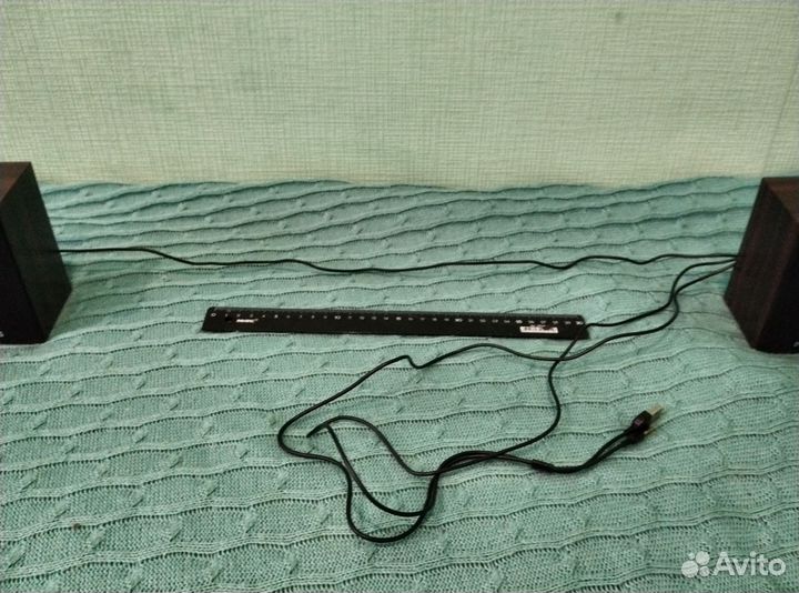 Компьютерные колонки Philips