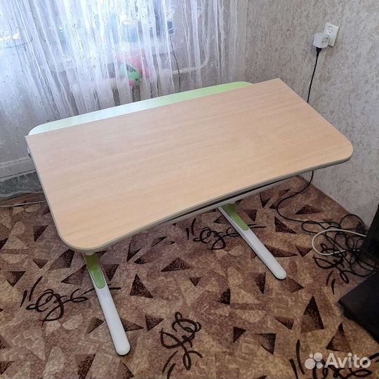 Растущая парта стол