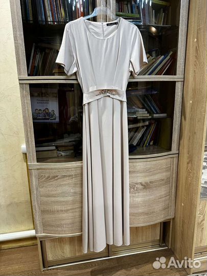 Вечернее платье в пол 42 44