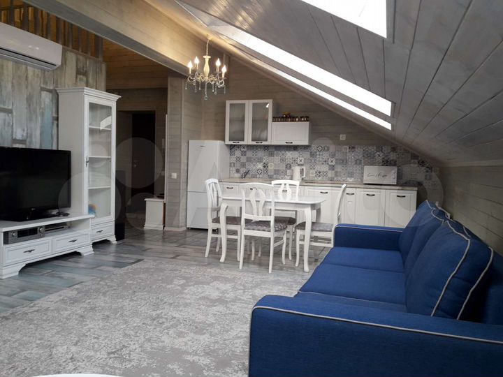 2-к. квартира, 90 м², 5/5 эт.