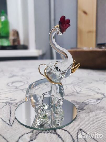 Слоник хрустальный бронь