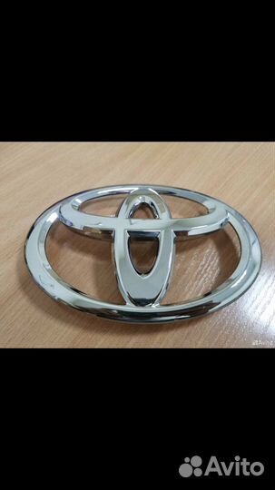 Эмблема toyota land cruiser prado 150