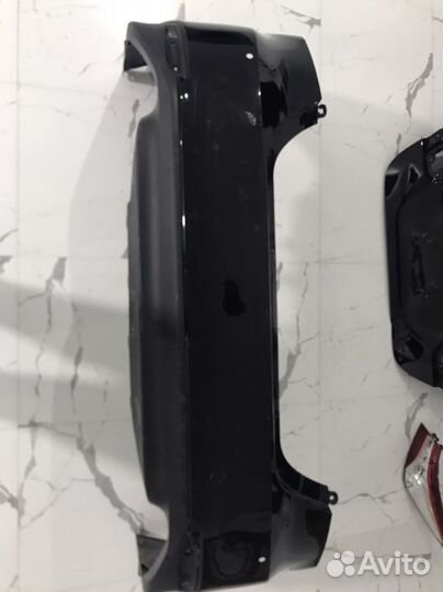 Задний бампер на toyota camry 70