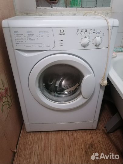Стиральная машина бу indesit