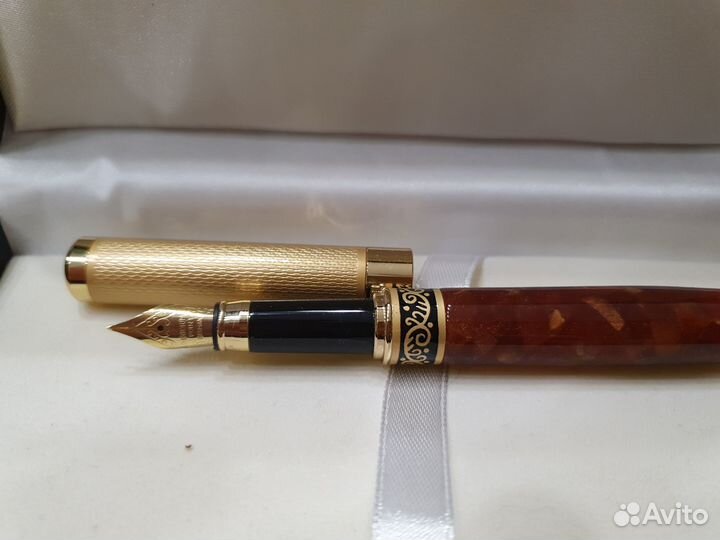 Ручка перьевая Manzony новая