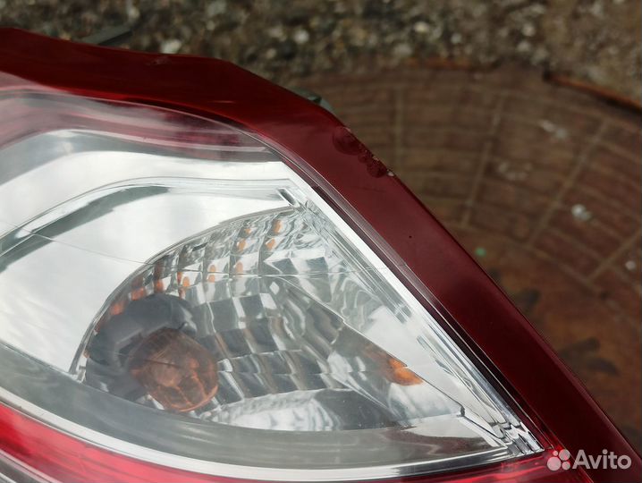 Фонарь задний левый Subaru Outback B13 износ 20