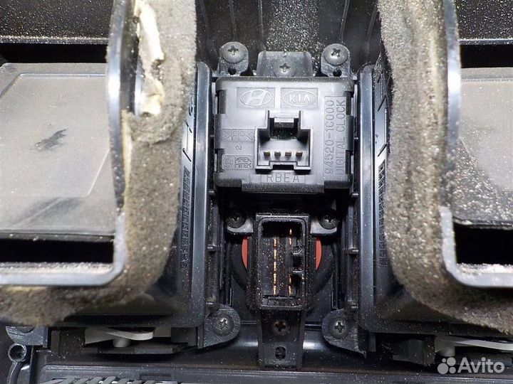 Кнопка аварийной сигнализации Hyundai Getz 2002-2