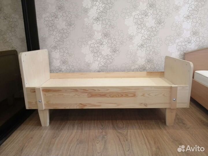 Кровать детская 140 на 60 деревянная