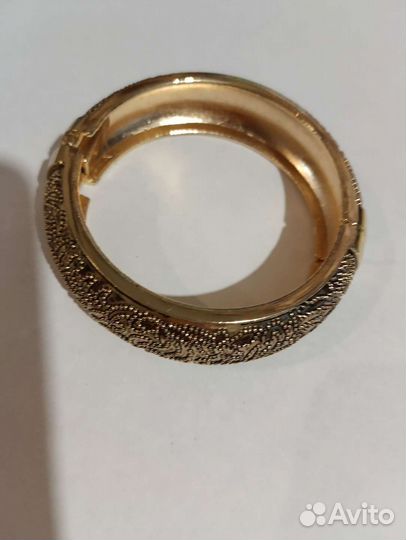 Браслет на руку