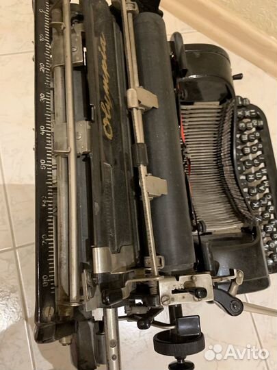 Олимпия печатная механическая машинка