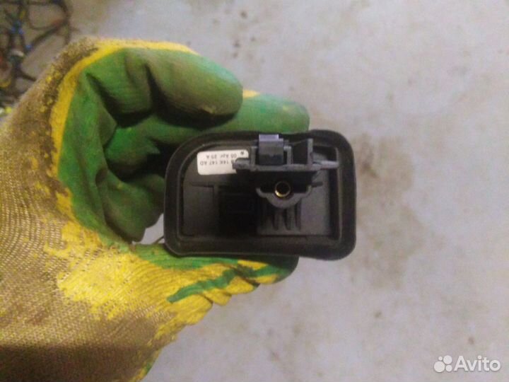 Кнопка управления магнитолой Ford mondeo