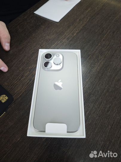 iPhone 15 Pro, 128 ГБ