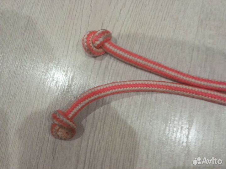 Гимнастическая скакалка