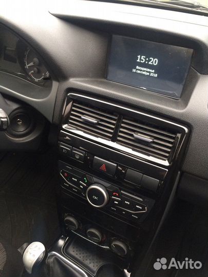 Штатная магнитола на priora 2 с экраном