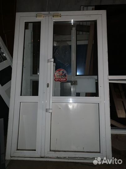 Алюминевая тёплые дверь