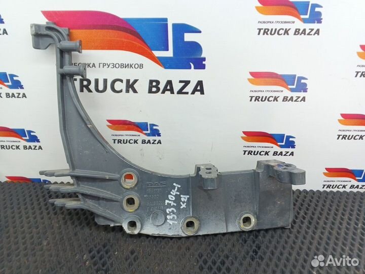 Кронштейн подножки левый Daf XF106