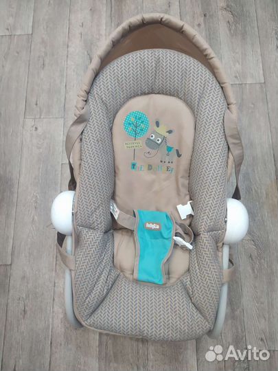 Шезлонг детский с вибрацией