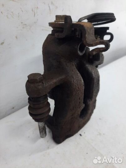 Суппорт тормозной задний правый Ford Mondeo