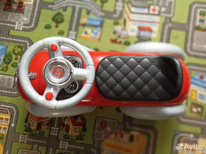 Машинка каталка толокар с ручкой
