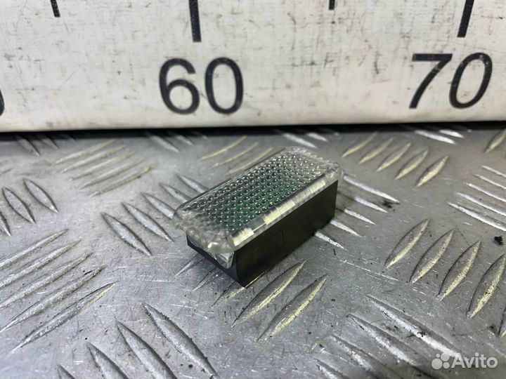 Б/У Плафон салонный Audi#002