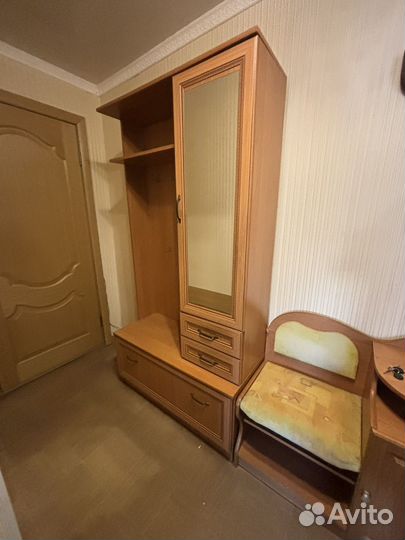 Шкаф для коридора