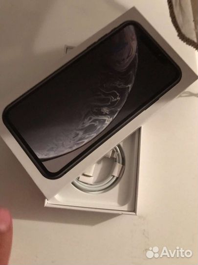 Телефон iPhone хр 128 гб
