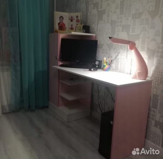 Детский письменный стол