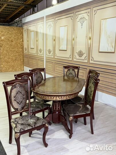 Кухонный стол и стулья