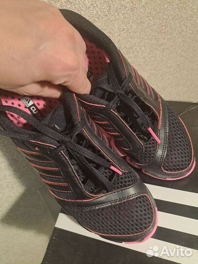 Кроссовки женские 37 размер adidas