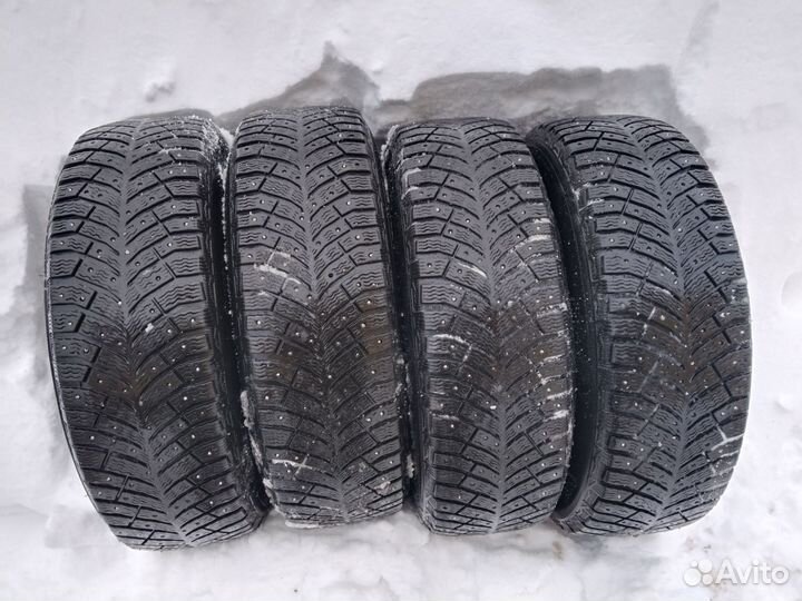 Michelin X-Ice North 4 SUV 215/65 R17