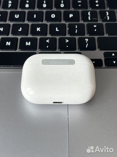 Оригинальный кейс футляр AirPods Pro MagSafe Case