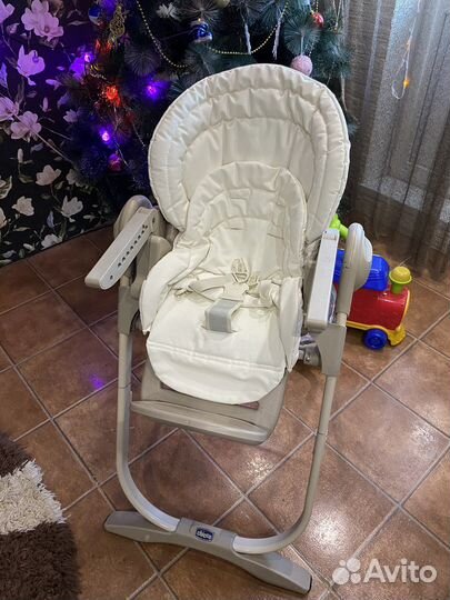 Детский стульчик для кормления chicco