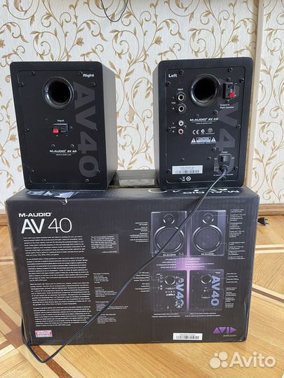 Мониторные колонки M-Audio AV40