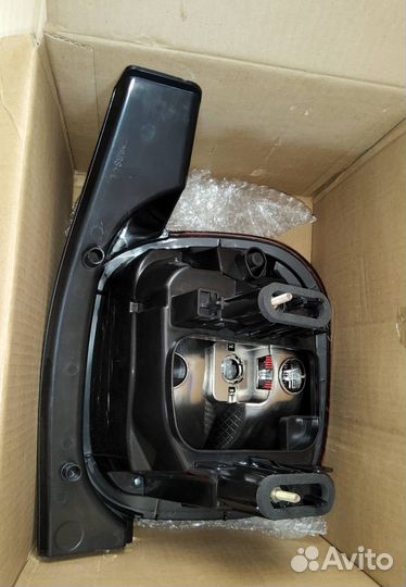 Фонарь задний левый Renault Duster