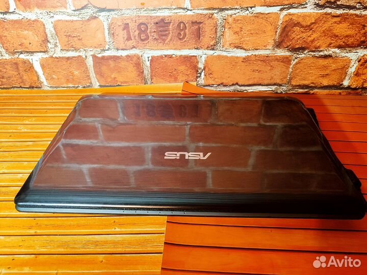 Asus A52J - Core i3 \ 3 Озу \ 512 Видео \ 250 HDD