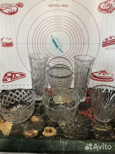 Вазы и рюмки хрустальные. СССР