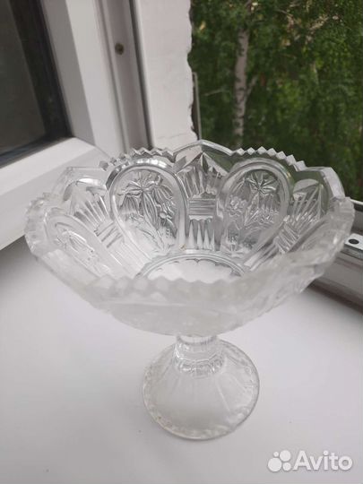 Ваза хрустальная