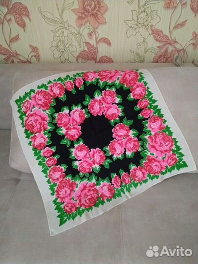 Платок 72х72 см