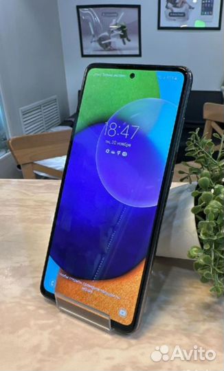 Samsung Galaxy A72, 8/256 ГБ